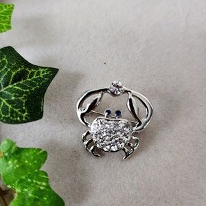 Silver Crab with CZ Crystals Brooch Pin
